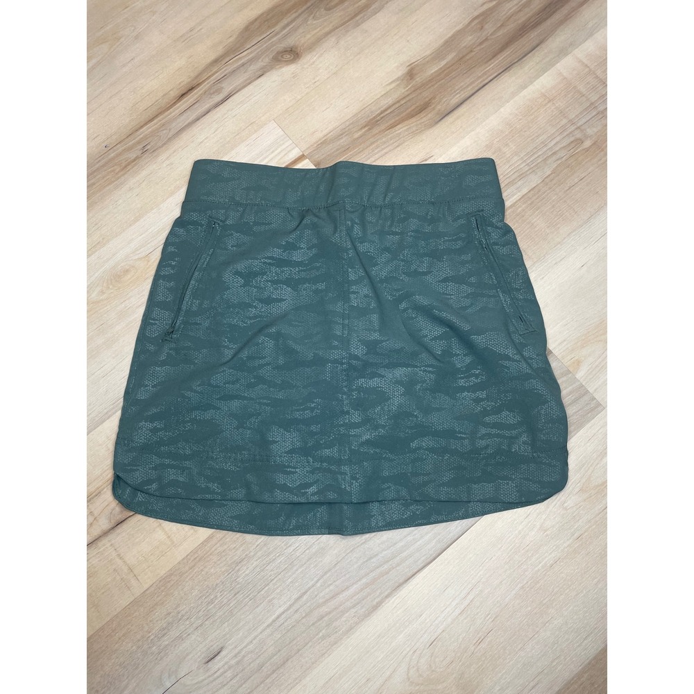 Orvis Classic Collection Green Camo Active Skort Small Hiking Golf Travel Skirt